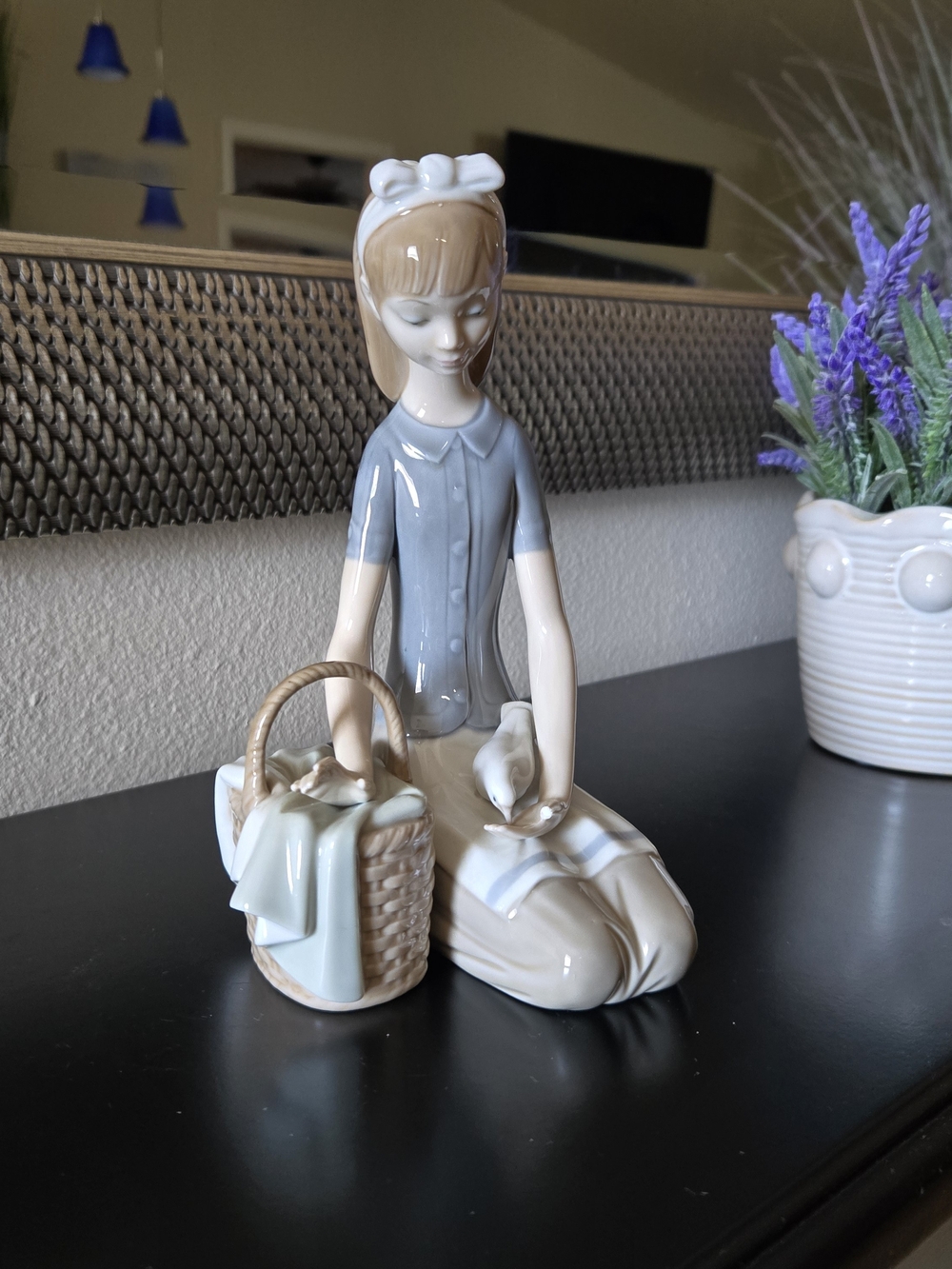 Lladro Porcelain Peasant Girl With Basket And Dove.